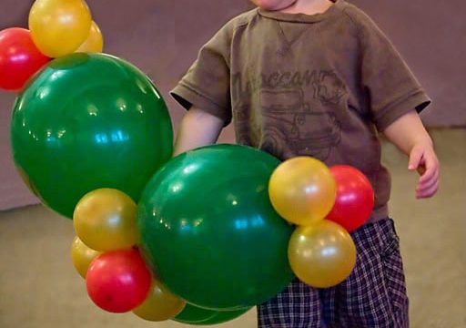 Новогодний семейный танцевальный джем BABYCONTACT - ведущие Альфия Рахманова, Ольга Зотова - Центр Контактной Импровизации в Москве