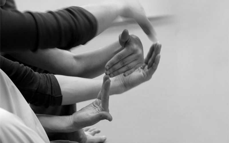 Тренинг по КИ «Ноги как руки, а руки как крылья» - ведущий Анжелика Доний - Центр Контактной Импровизации в Москве