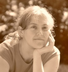 Юлия Адрианова - учитель ведущий по контактной импровизации