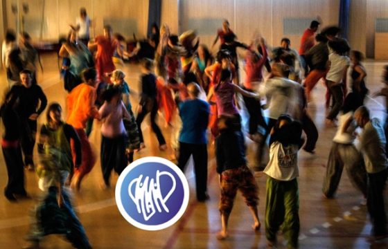 МЕГА ДЖЕМ - ведущие Альфия Рахманова, Таня Михайлова, Мария Грудская, Олег Фролов, Велеслава Усова - Центр Контактной Импровизации в Москве