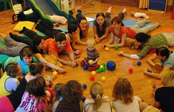 Аутентичное Движение - открытые занятия - ведущие Альфия Рахманова и Ольга Зотова - Центр Контактной Импровизации в Москве