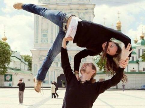 Перформанс! И Джем ! Донейшн - ведущие Сергей Головня, Александра Сошникова, Мария Грудская, Ксения Исаева, Артем Марков, Женя Дыбовская, Настя Саевич, Инна Фалькова - Центр Контактной Импровизации в Москве