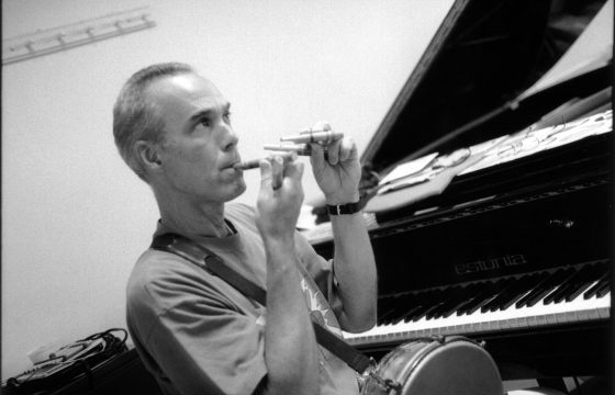 "Салон: Концерт и дискуссия" - ведущий Майк Варгас - Центр Контактной Импровизации в Москве