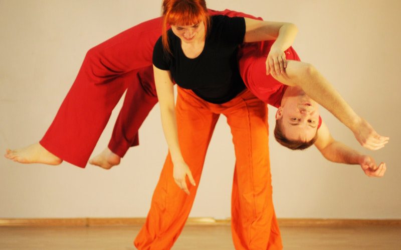 Тренинг по КИ: -Доверие в танце и в жизни - ведущий Дмитрий Усов - Центр Контактной Импровизации в Москве