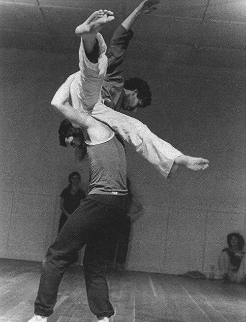 Дэнни Лепкофф (вверху) и Стив Пэкстон выступают с группой Reunion на благотворительном концерте для CQ в Berkeley Moving Arts, Беркли, Калифорния, 1978 г.